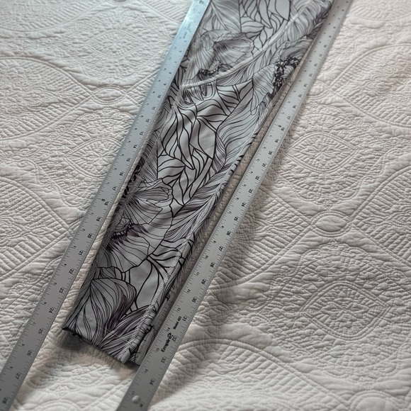 Maaji Black and Gray Patterned Jeggings - Picture 6 of 9